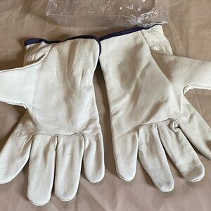 Brand new Genuine Leather Gloves